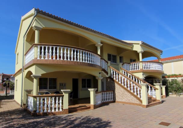 Haus 2
