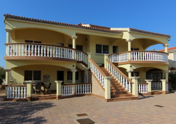 Haus 2